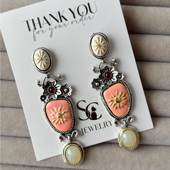 ZARA STYLE STONE FLOWER EARRINGS NEW SEASON - Picture 1 of 8